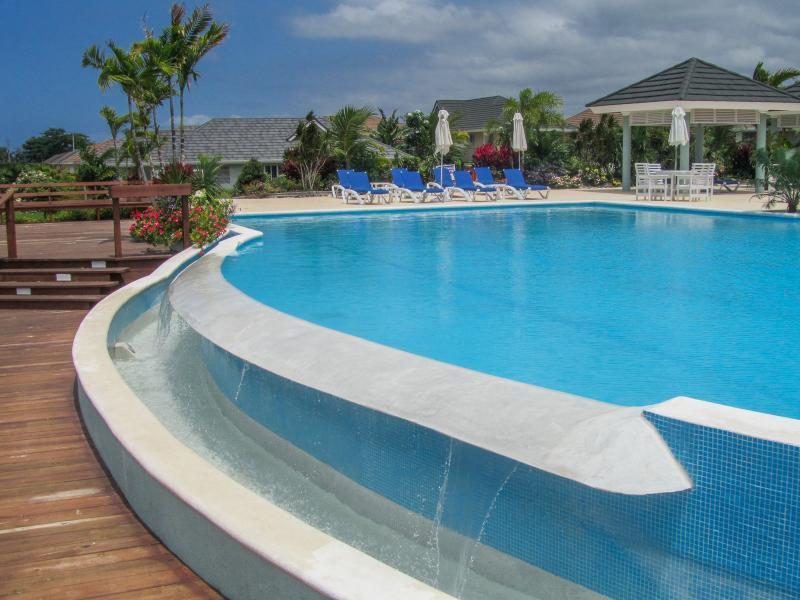 Ocho Rios Under The Palms Villa Exteriör bild